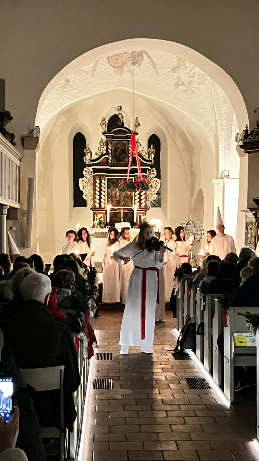 schwedischer Lucia Chor in Barrien 